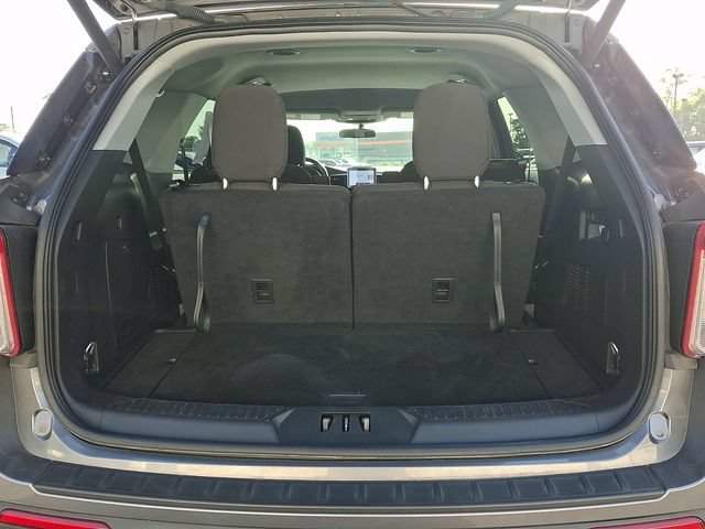 Certified 2023 Ford Explorer XLT w/ Class IV Trailer Tow Package AWD/4WD image 29