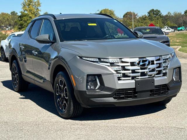 Used 2023 Hyundai Santa Cruz SEL Premium image 3