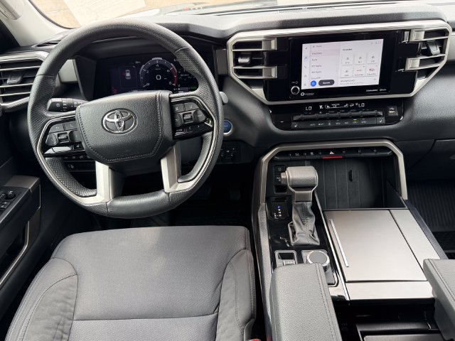 Used 2024 Toyota Sequoia SR5 AWD/4WD image 8