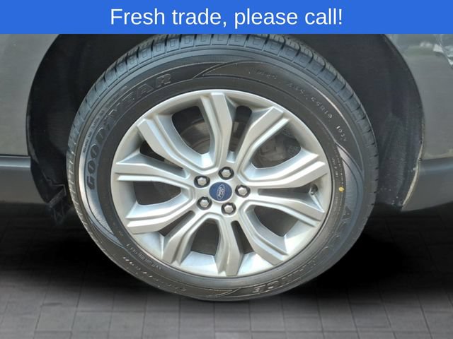 Certified 2019 Ford Edge Titanium w/ Equipment Group 301A AWD/4WD image 9