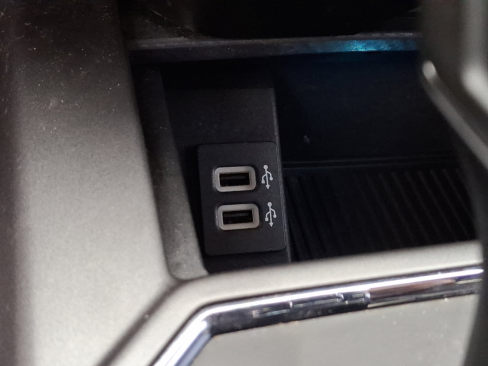 Certified 2019 Ford F150 XLT w/ Equipment Group 302A Luxury image 35