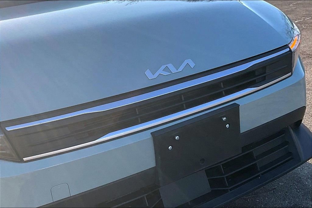 Used 2025 Kia K4 LXS image 27