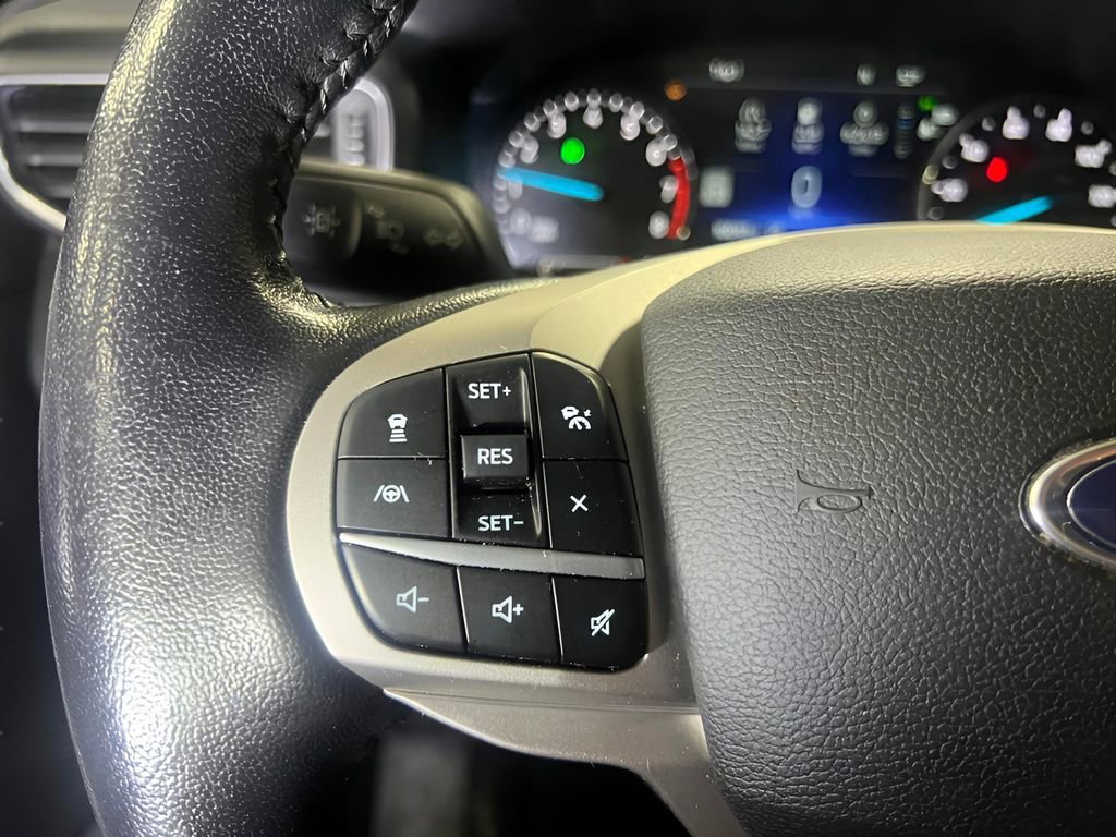 Certified 2021 Ford Explorer Limited w/ Equipment Group 301A image 15