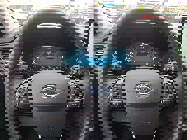 Certified 2024 Ford Escape Platinum image 21