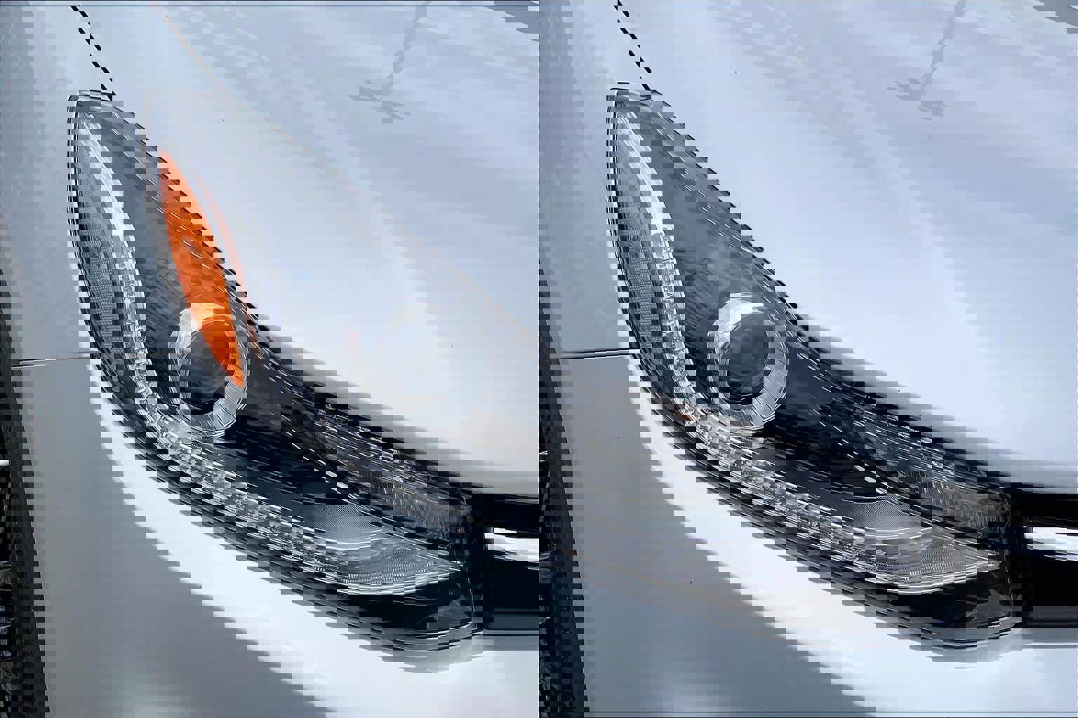 Used 2022 Chevrolet Trax LT w/ Driver Confidence Package image 27