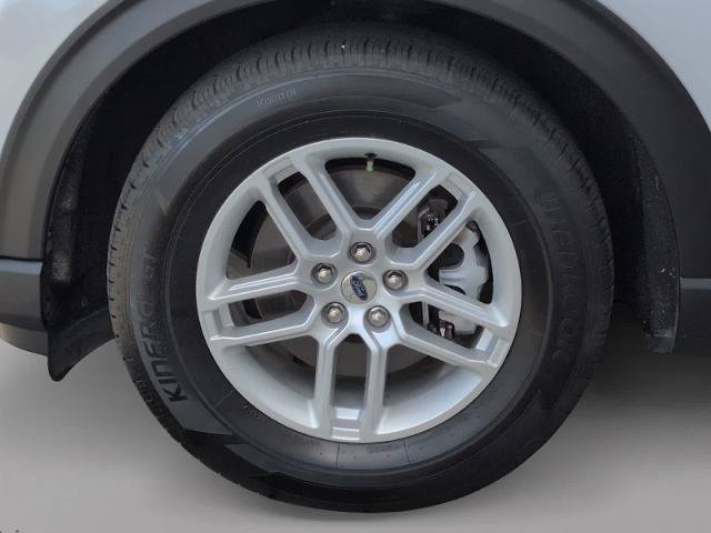 Certified 2025 Ford Explorer Active w/ Active Comfort Package RWD image 8