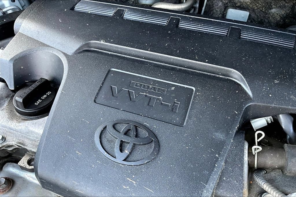 Used 2018 Toyota RAV4 Limited FWD image 33