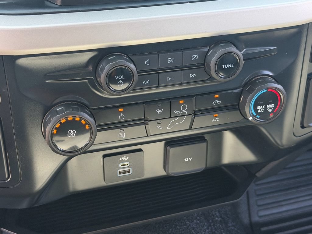Certified 2024 Ford F250 XL RWD image 23