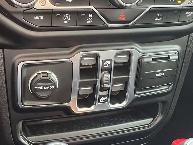 Used 2023 Jeep Gladiator Sport image 27