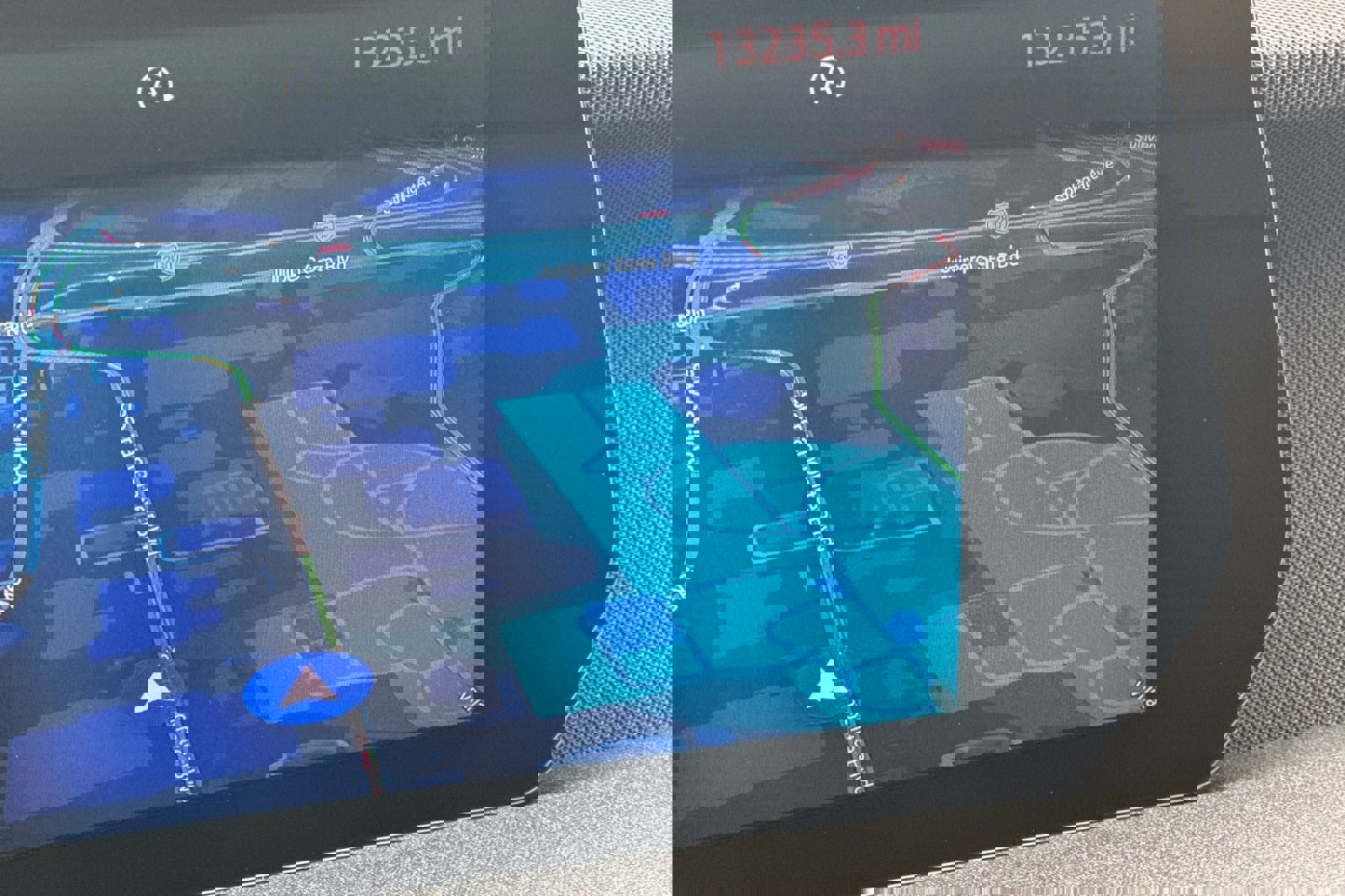 Certified 2025 Ford Expedition Active image 27