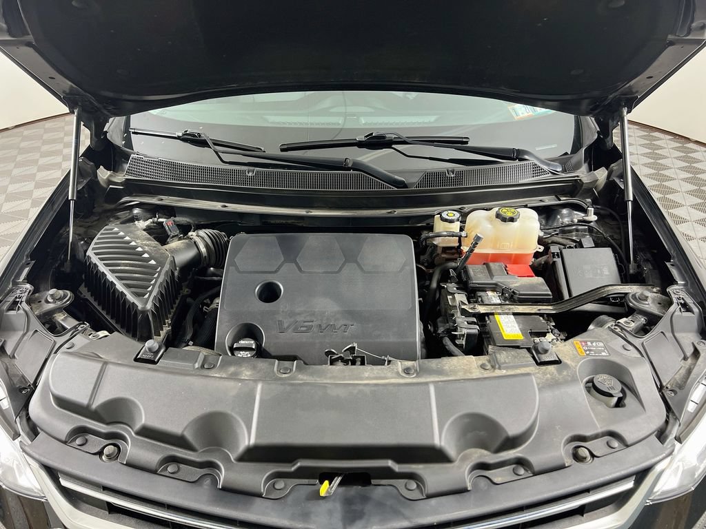 Used 2021 Chevrolet Traverse LT w/ LPO, Floor Liner Package AWD/4WD image 35