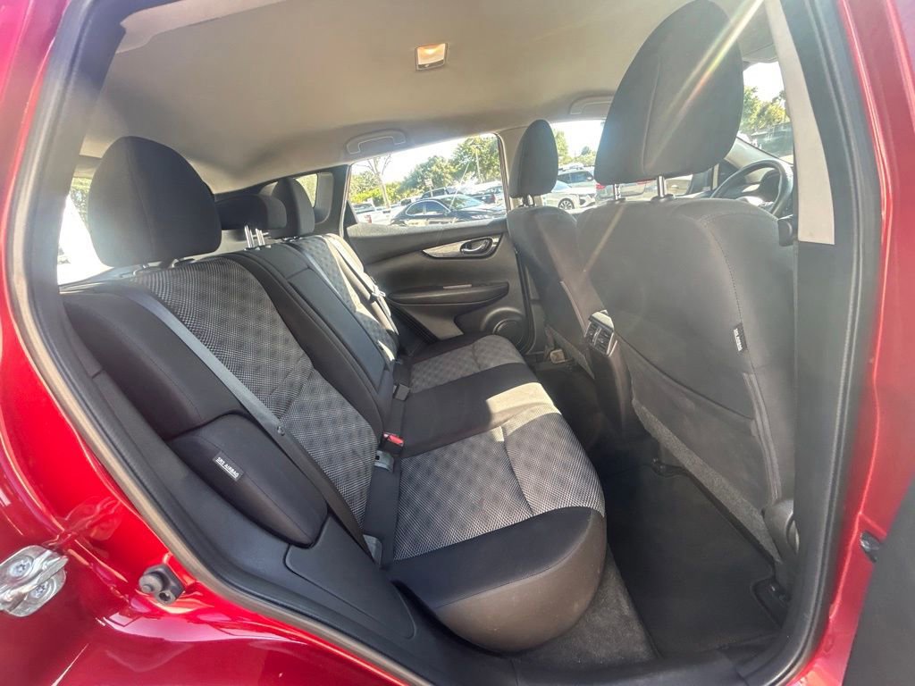 Used 2022 Nissan Rogue Sport SV image 28