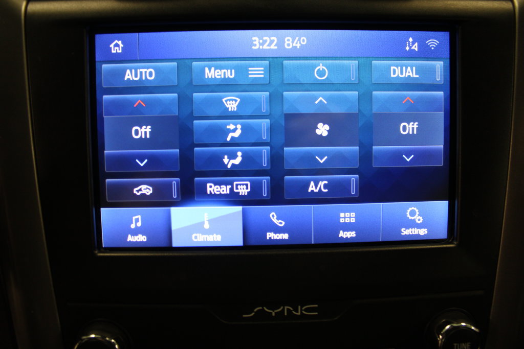 Certified 2020 Ford Fusion SE FWD image 25