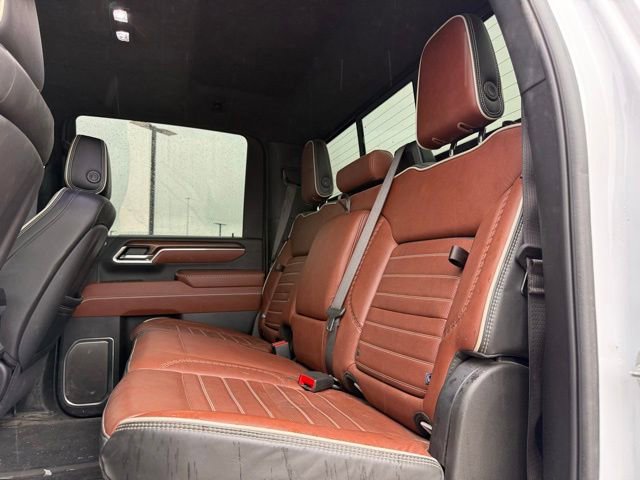 Used 2025 GMC Sierra 3500 Denali Ultimate AWD/4WD image 18