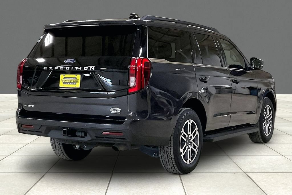 Certified 2025 Ford Expedition Active AWD/4WD image 12