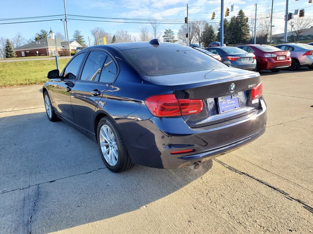 Used 2016 BMW 320i Sedan image 3