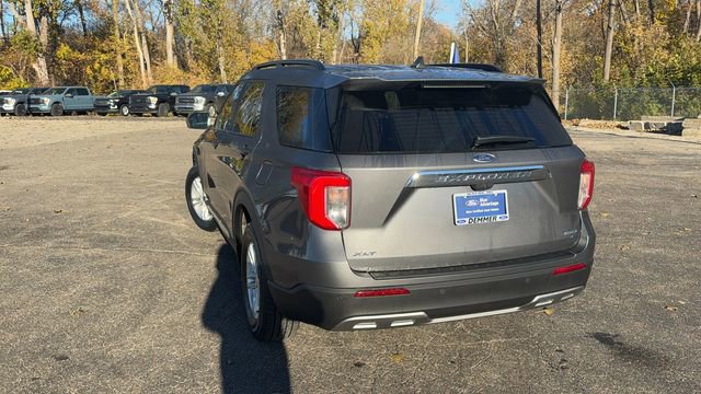 Certified 2022 Ford Explorer XLT w/ Equipment Group 202A image 3
