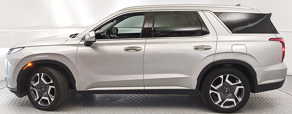 Used 2024 Hyundai Palisade SEL w/ Premium Package AWD/4WD image 5