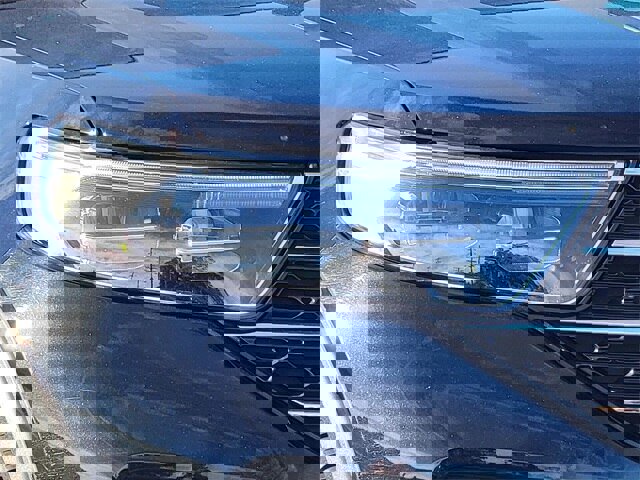 Certified 2022 Ford Explorer XLT w/ Equipment Group 202A image 16