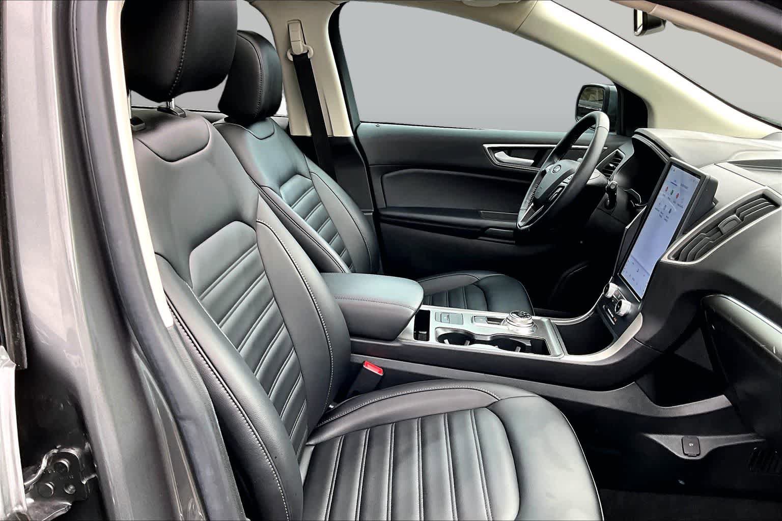 Certified 2022 Ford Edge SEL w/ Convenience Package AWD/4WD image 9