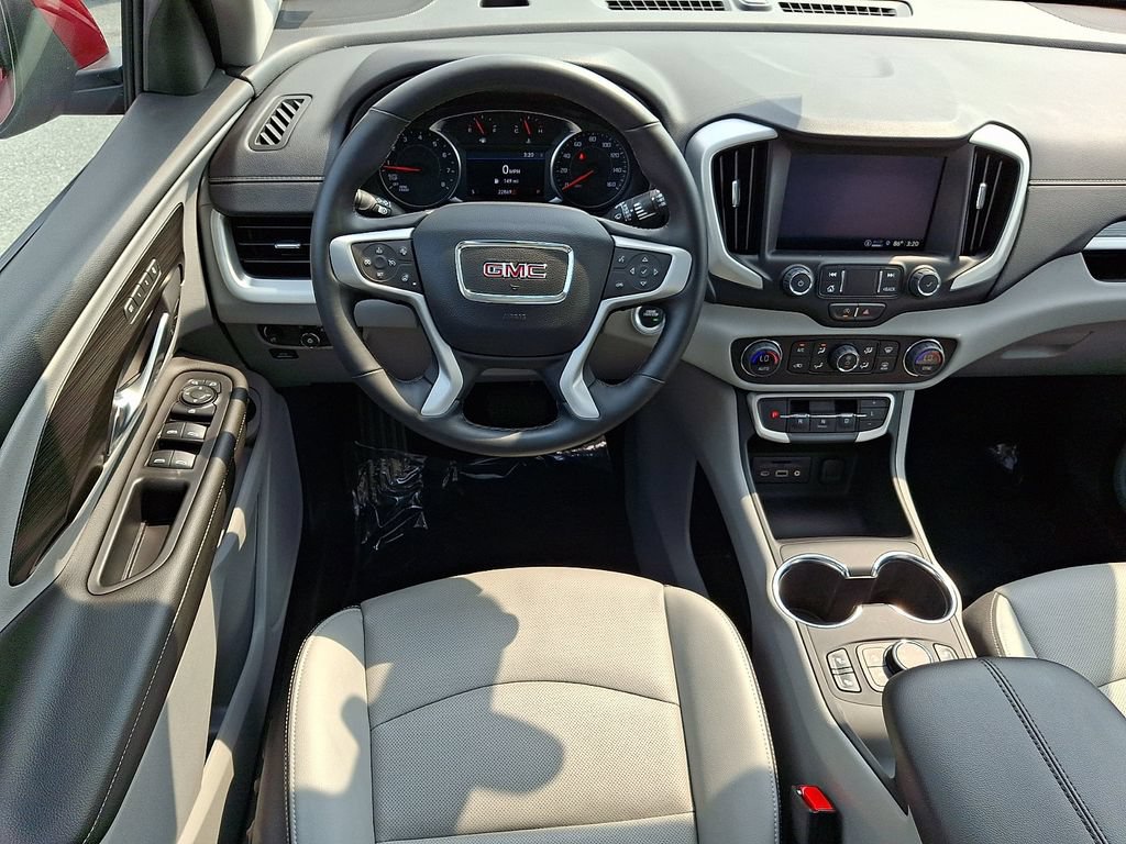 Used 2024 GMC Terrain SLT w/ LPO, Floor Liner Package AWD/4WD image 11