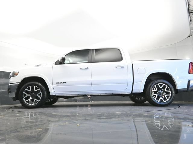 Used 2025 RAM 1500 Laramie AWD/4WD image 41