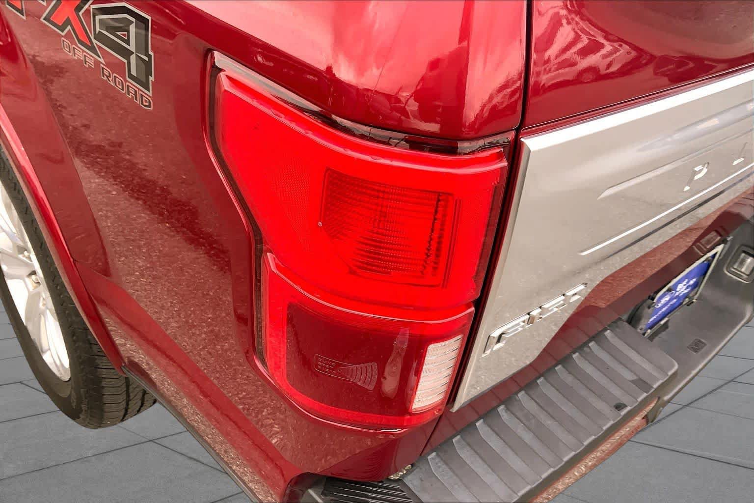 Certified 2019 Ford F150 Platinum w/ Equipment Group 701A Luxury AWD/4WD image 29