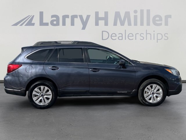 Used 2017 Subaru Outback 2.5i Premium image 6