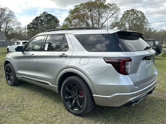Certified 2020 Ford Explorer ST w/ ST Street Pack image 19