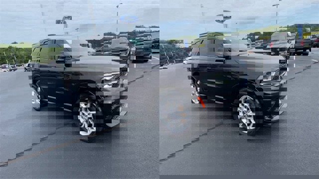 Used 2024 Dodge Durango GT image 9