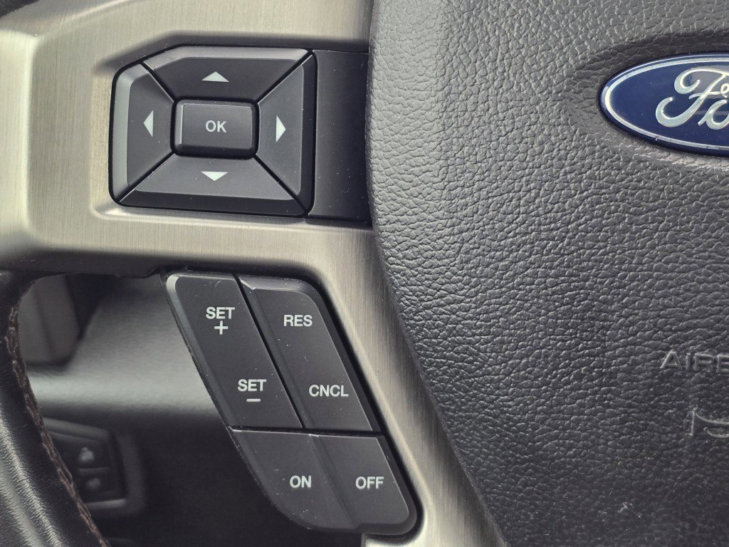 Certified 2018 Ford F150 Platinum w/ Technology Package image 24