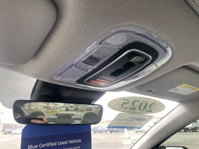 Used 2025 Hyundai Elantra Limited w/ Cargo Package image 24