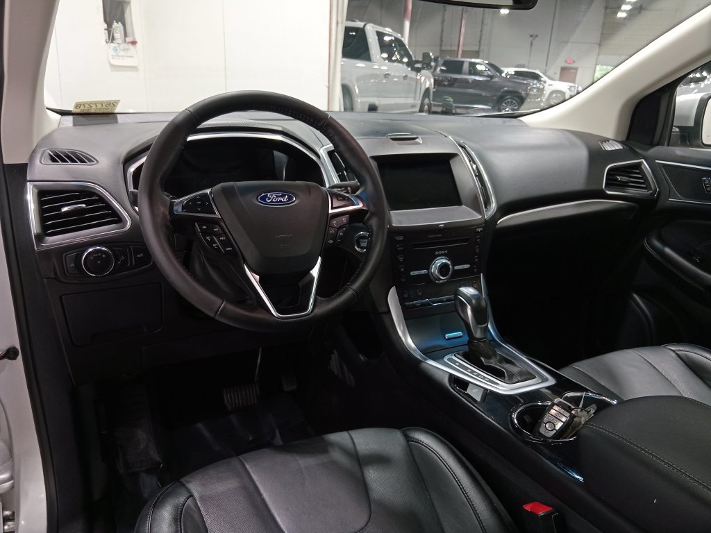 Certified 2018 Ford Edge Titanium w/ Equipment Group 301A AWD/4WD image 14