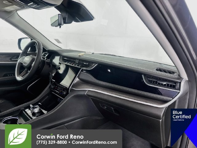 Used 2023 Jeep Grand Cherokee 30th Anniversary AWD/4WD image 32