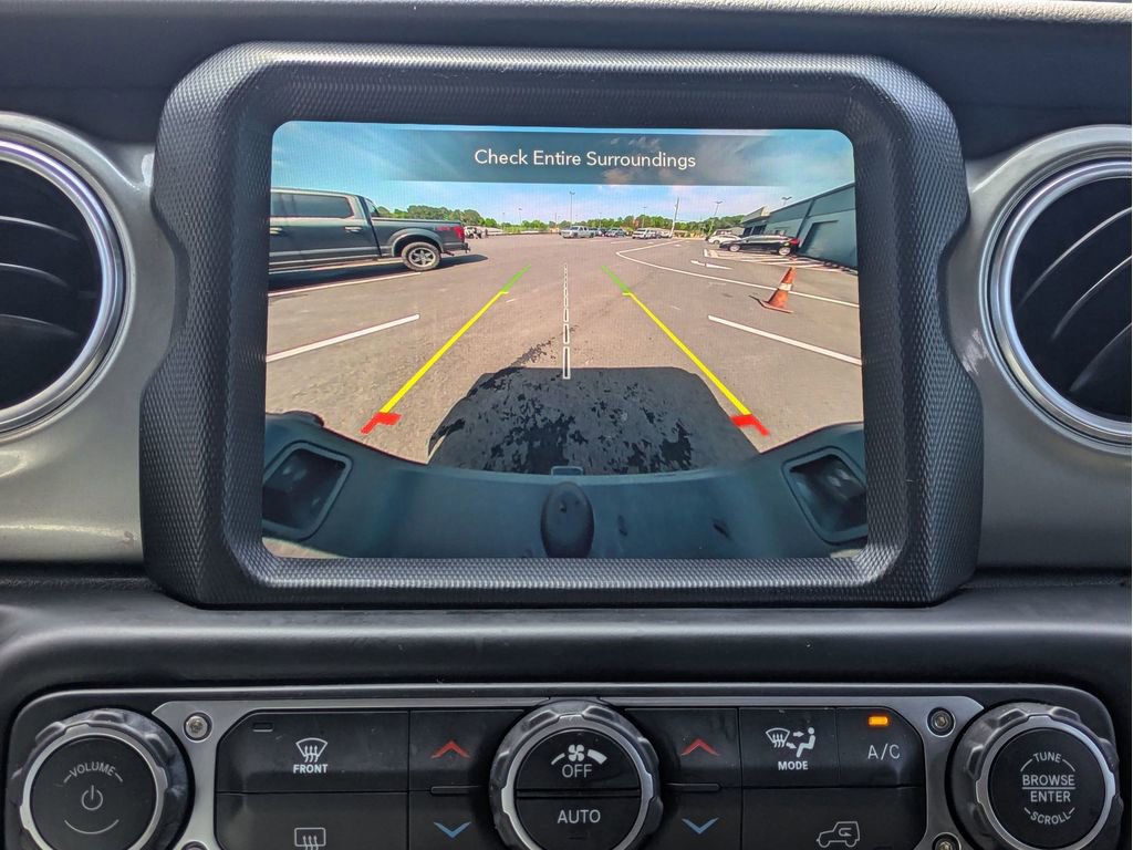 Used 2023 Jeep Gladiator Overland AWD/4WD image 19