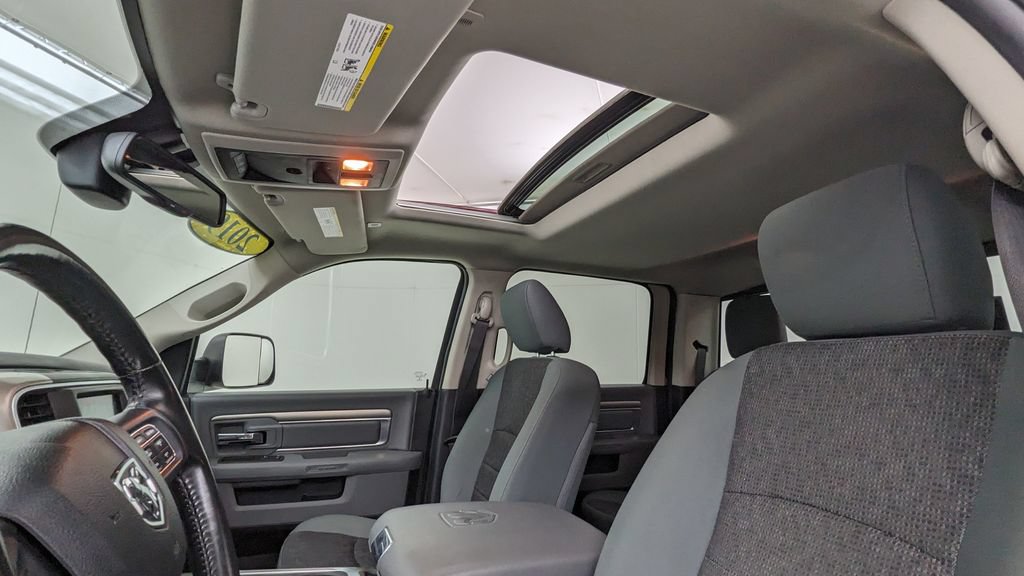 Used 2019 RAM 1500 Warlock AWD/4WD image 3