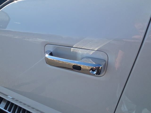 Certified 2020 Ford F150 Lariat w/ Equipment Group 502A Luxury image 23