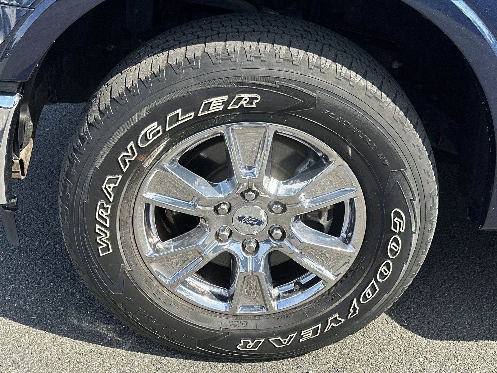 Certified 2017 Ford F150 Lariat w/ Equipment Group 502A Luxury AWD/4WD image 13