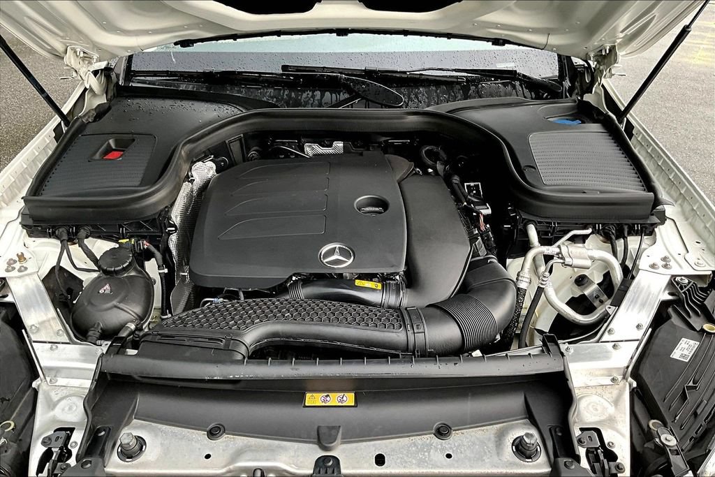 Used 2022 Mercedes-Benz GLC 300 4MATIC w/ Premium Package Lite image 32