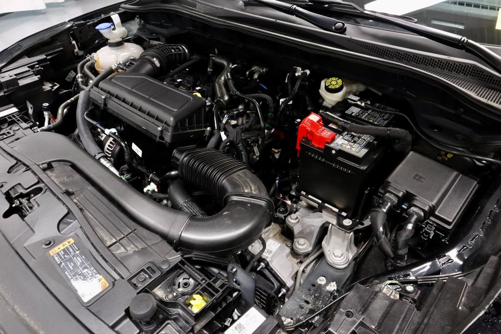 Certified 2025 Ford Escape ST-Line AWD/4WD image 15
