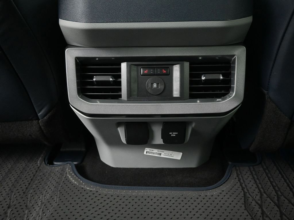 Certified 2024 Ford F250 Limited w/ FX4 Off-Road Package image 46