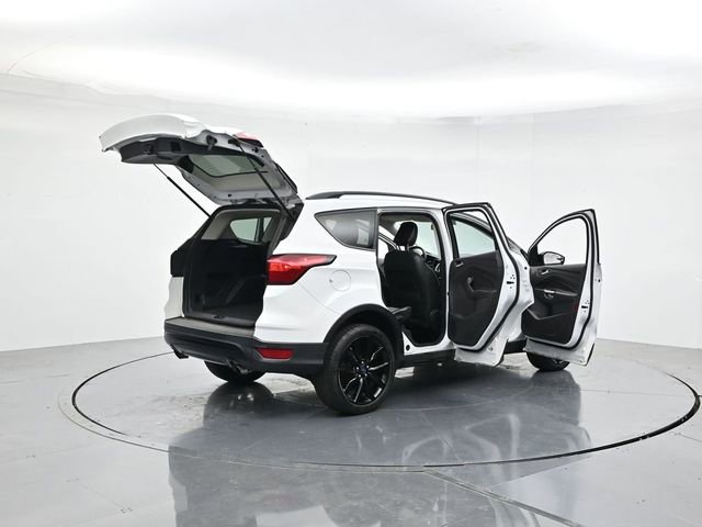 Certified 2019 Ford Escape SE FWD image 48