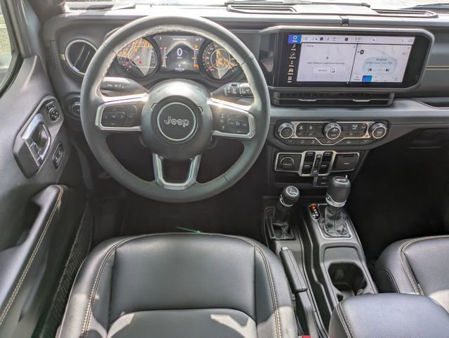 Used 2024 Jeep Wrangler Unlimited Sahara AWD/4WD image 11