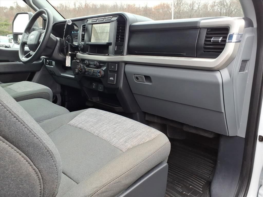 Certified 2023 Ford F350 XLT w/ 360-Degree Camera Package image 9