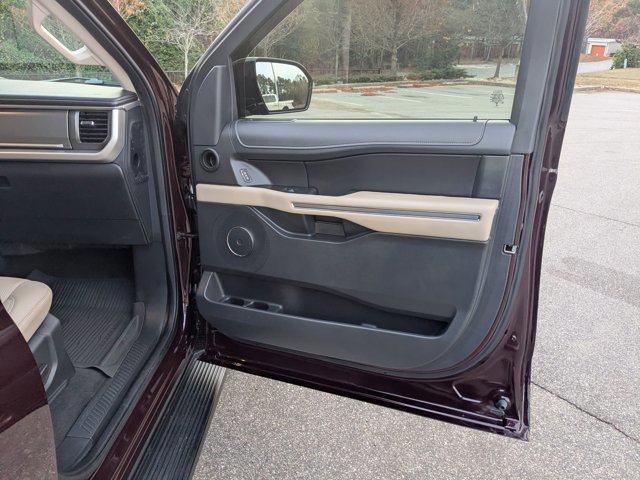 Certified 2024 Ford Expedition Max XLT image 35