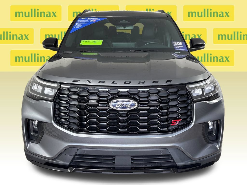 Certified 2025 Ford Explorer ST AWD/4WD image 11
