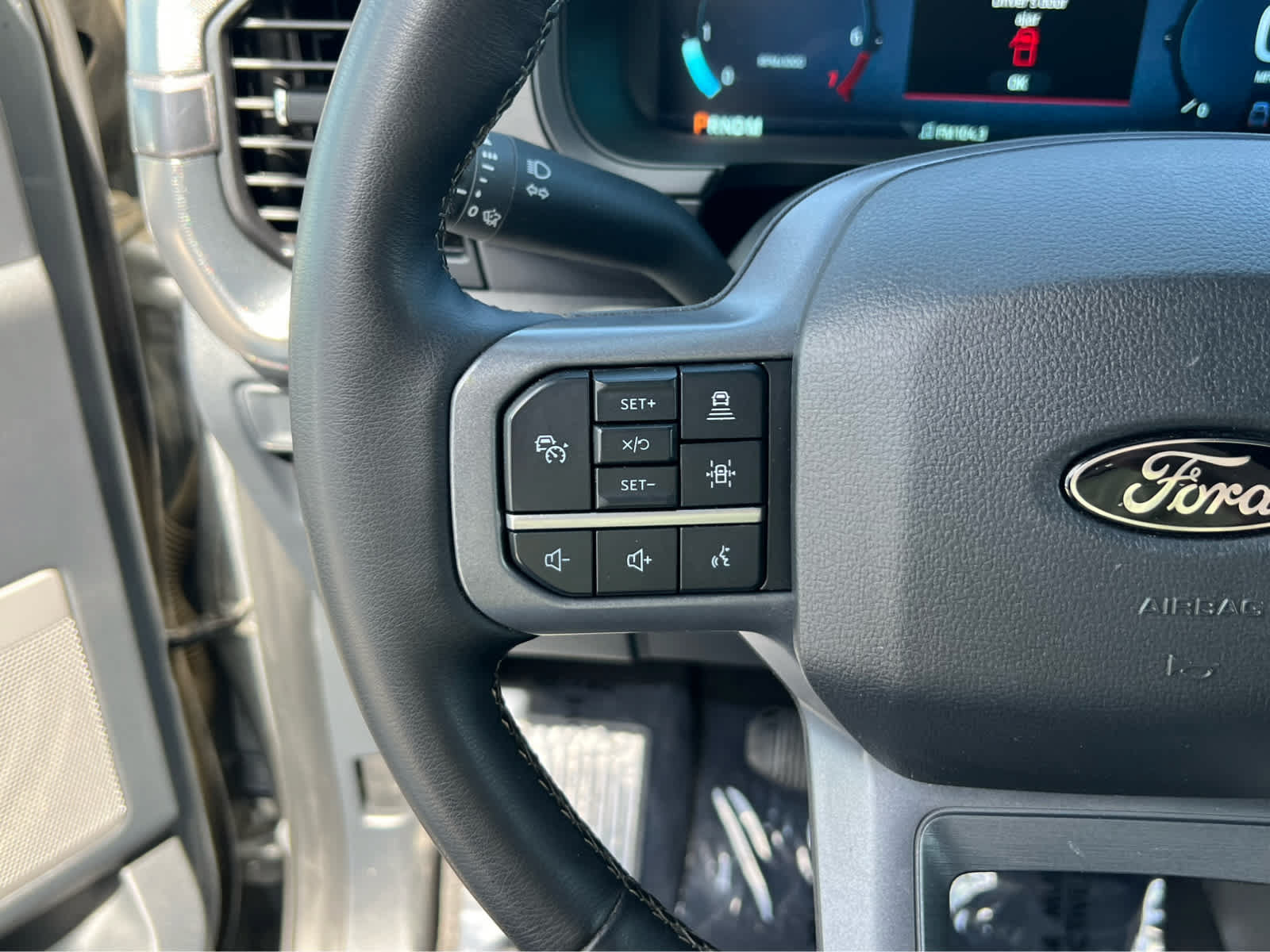 Certified 2025 Ford F150 Lariat AWD/4WD image 34