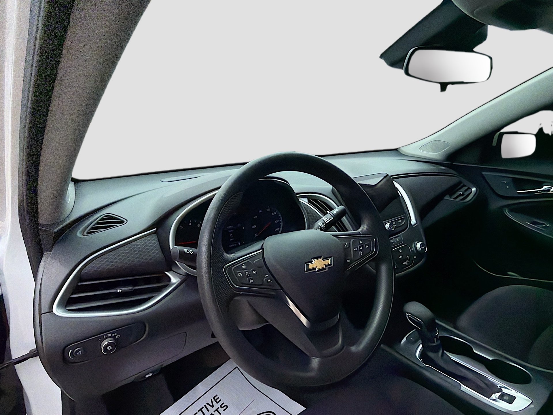 Used 2025 Chevrolet Malibu LS w/ LPO, Floor Liner Package FWD image 13