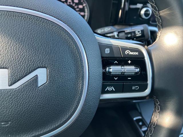 Used 2022 Kia Sorento S w/ Panoramic Sunroof Package AWD/4WD image 29