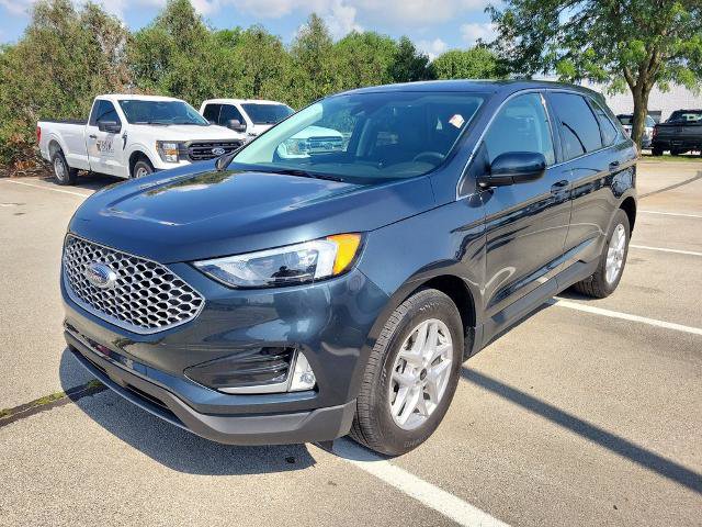 Certified 2023 Ford Edge SEL w/ Convenience Package AWD/4WD image 3